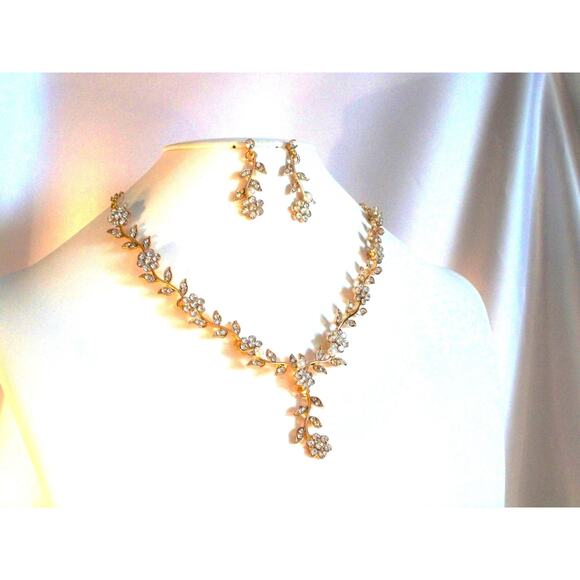 Gold flower vine rhinestone necklace, bridal MOB prom party evening necklace - Picture 4 of 7